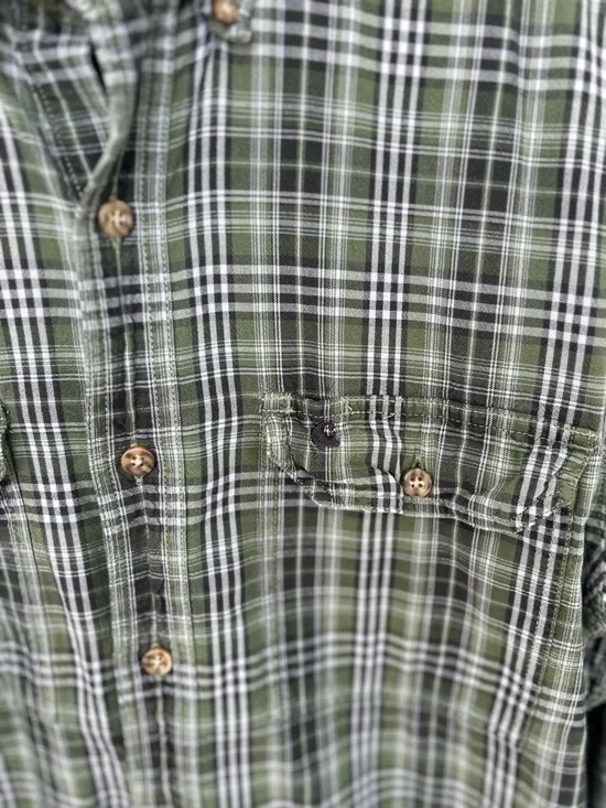 Carhartt Plaid Button Down Shirt Mens Medium Green Workwear Rugged Cotton 21x30 - Picture 4 of 5
